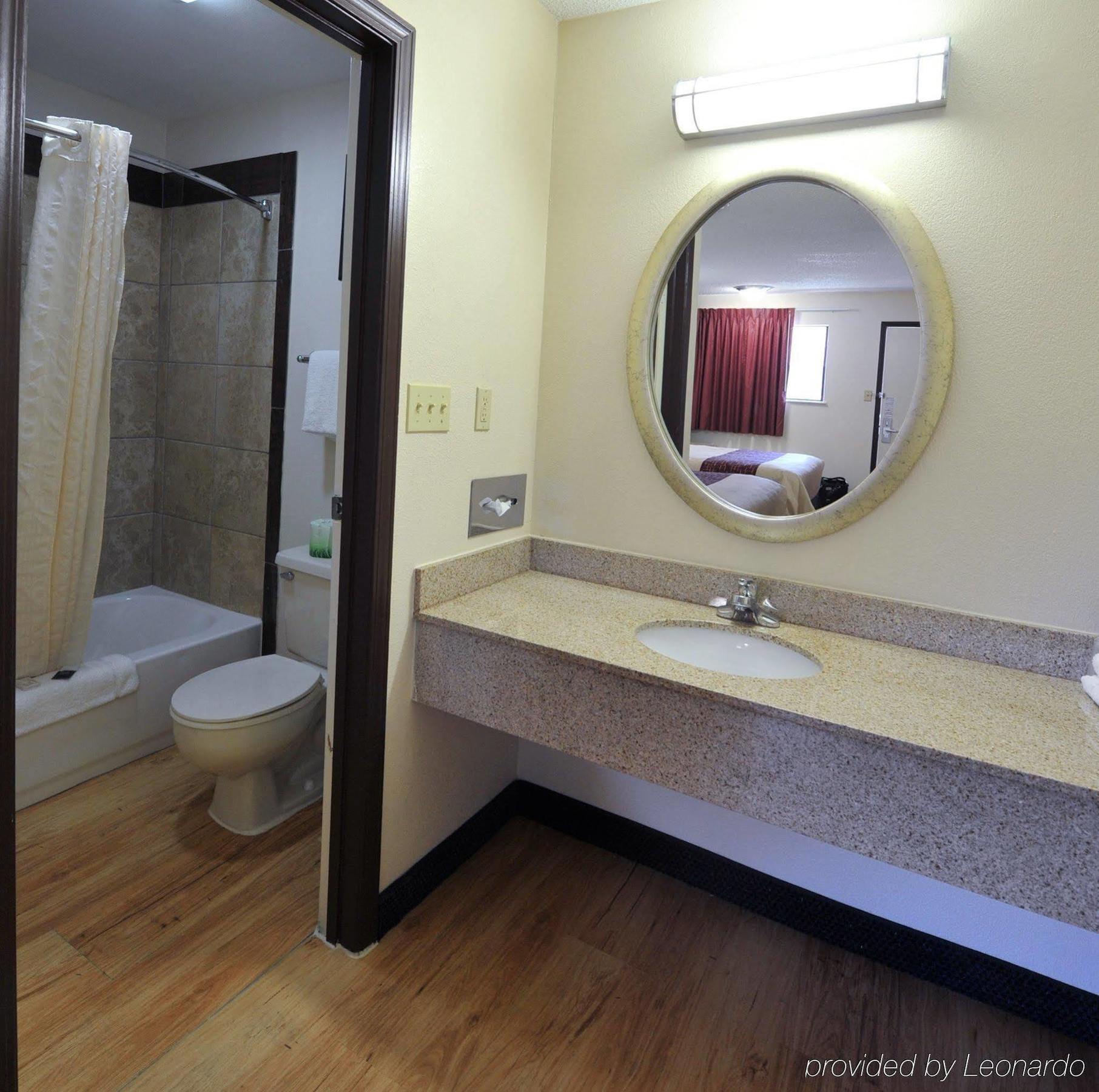 Red Roof Inn Columbus - Grove City Eksteriør bilde